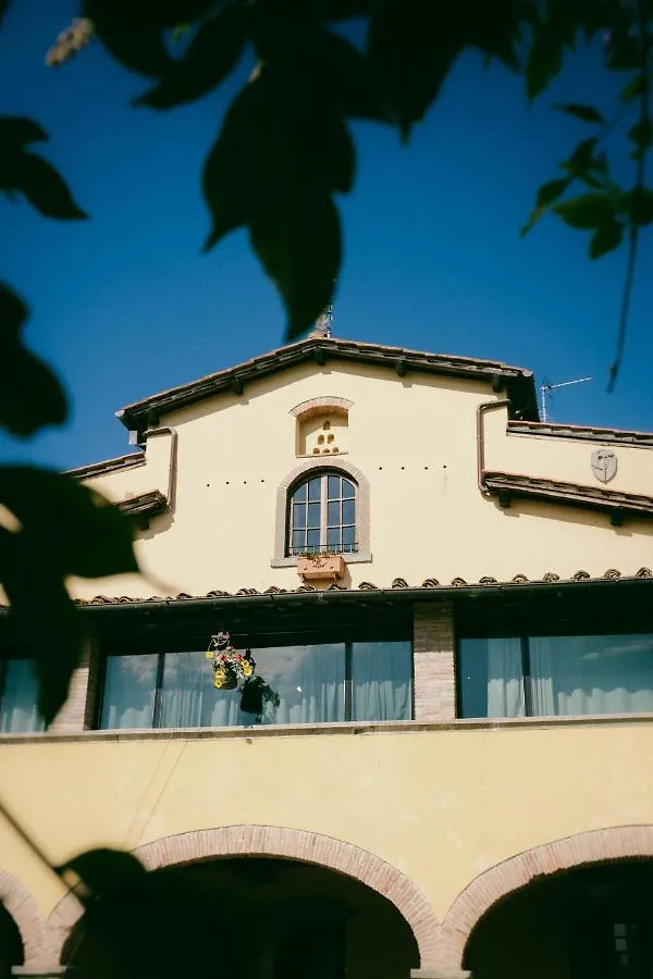 Fattoria Degli Usignoli Guest House San Donato in Fronzano Italy
